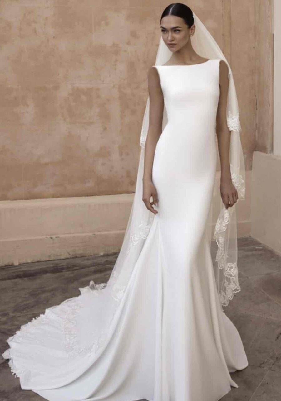 Anitra - Pronovias (No cap sleeves version)