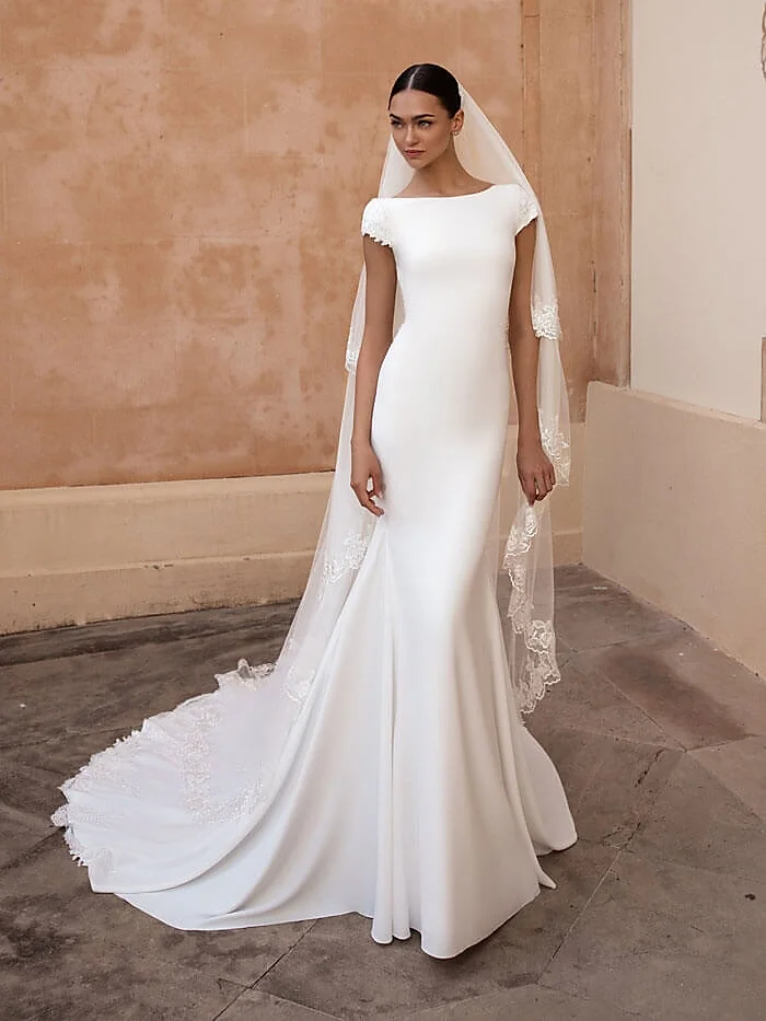 Anitra - Pronovias w/ Sleeve