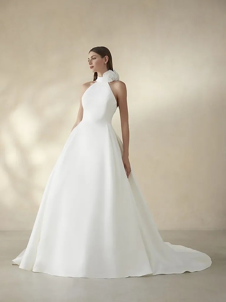 July - Pronovias